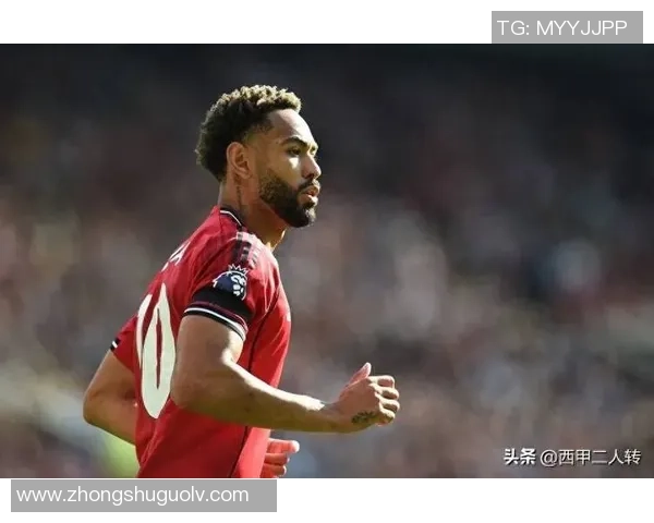 曼联经典球星海报全景展现红魔荣耀瞬间记录绿茵激情时刻