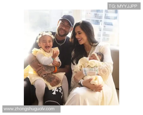 足球明星家庭的背后故事：他们如何平衡事业与家庭生活